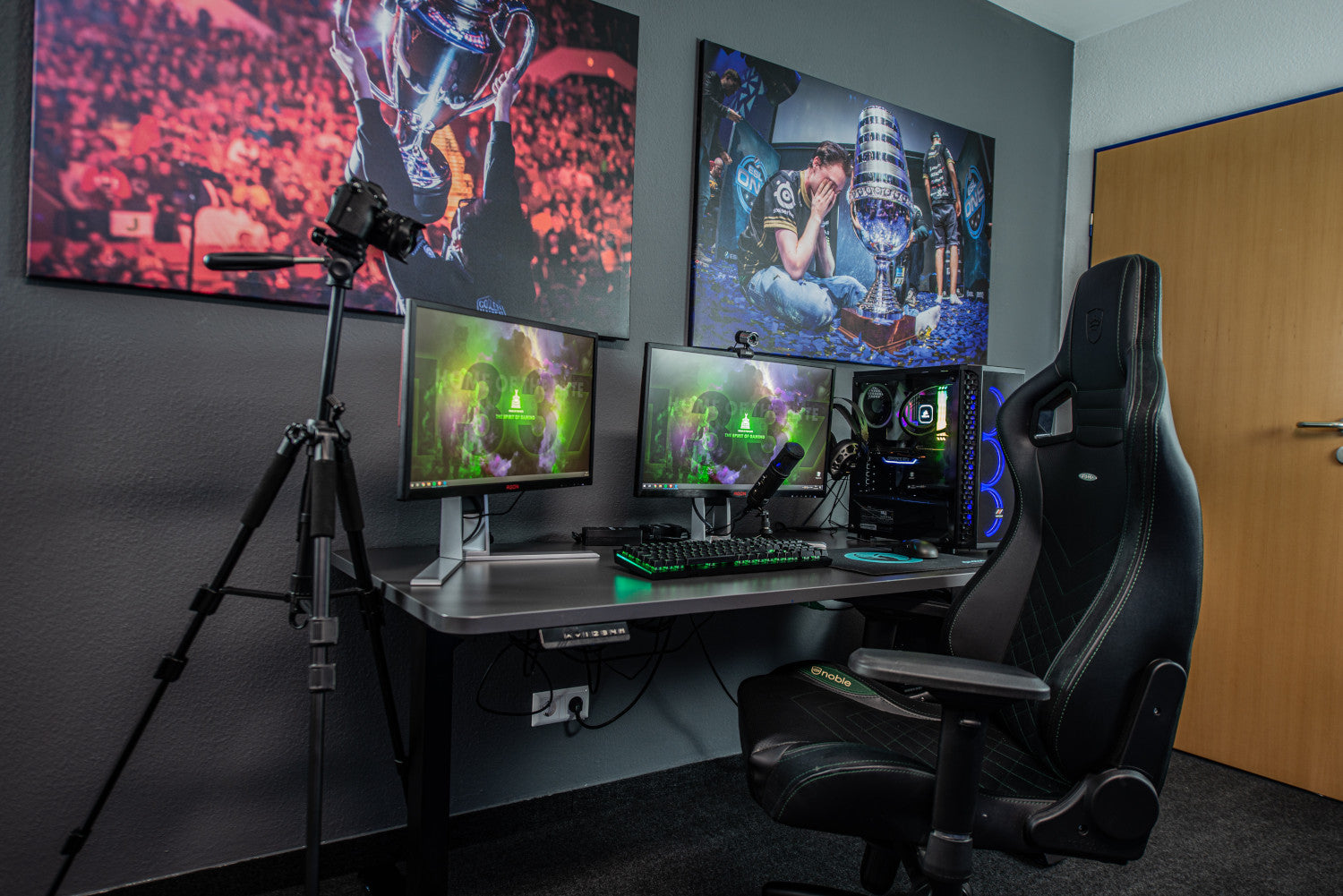 Gaming chair with built deals in monitors